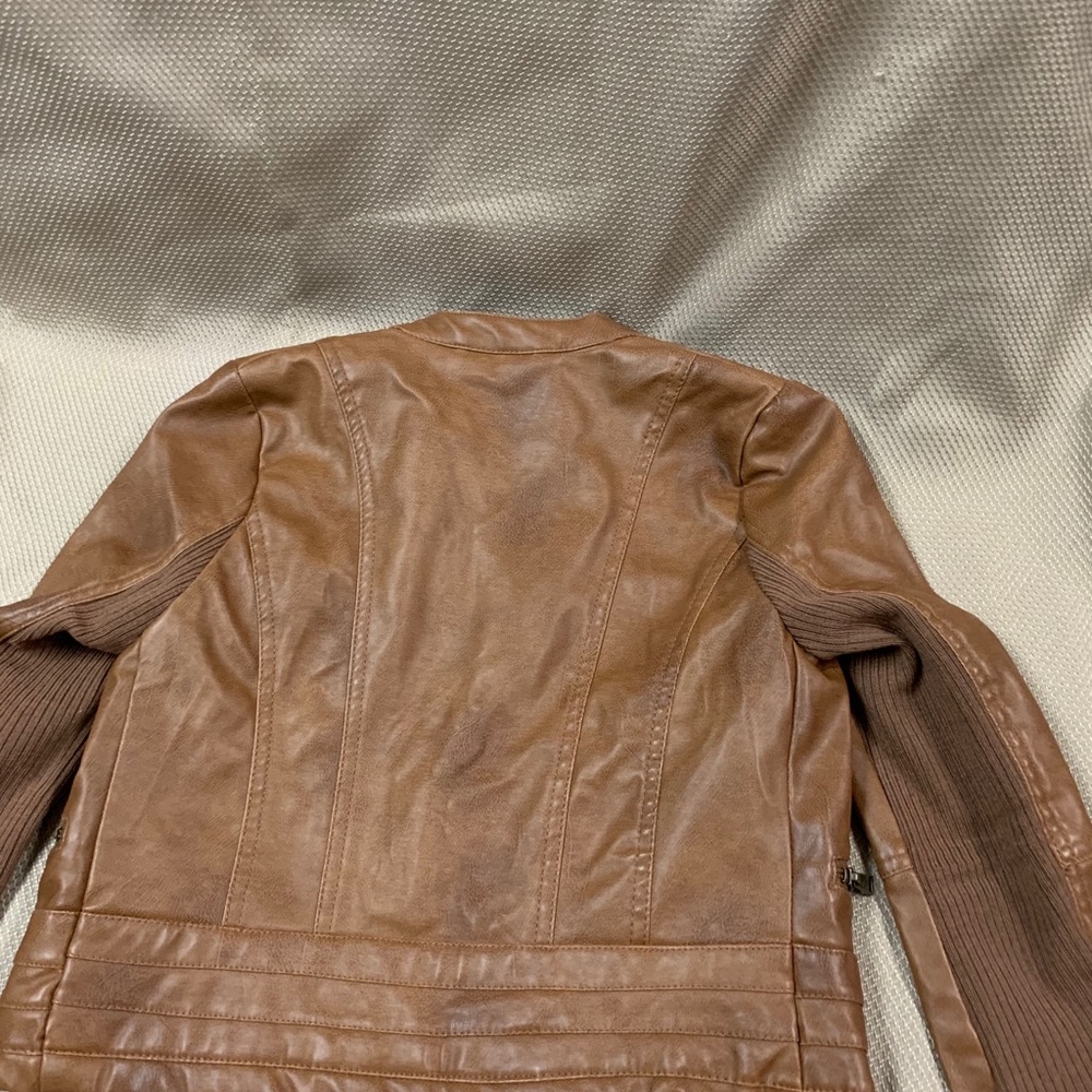Jacket - Picture 3 of 3